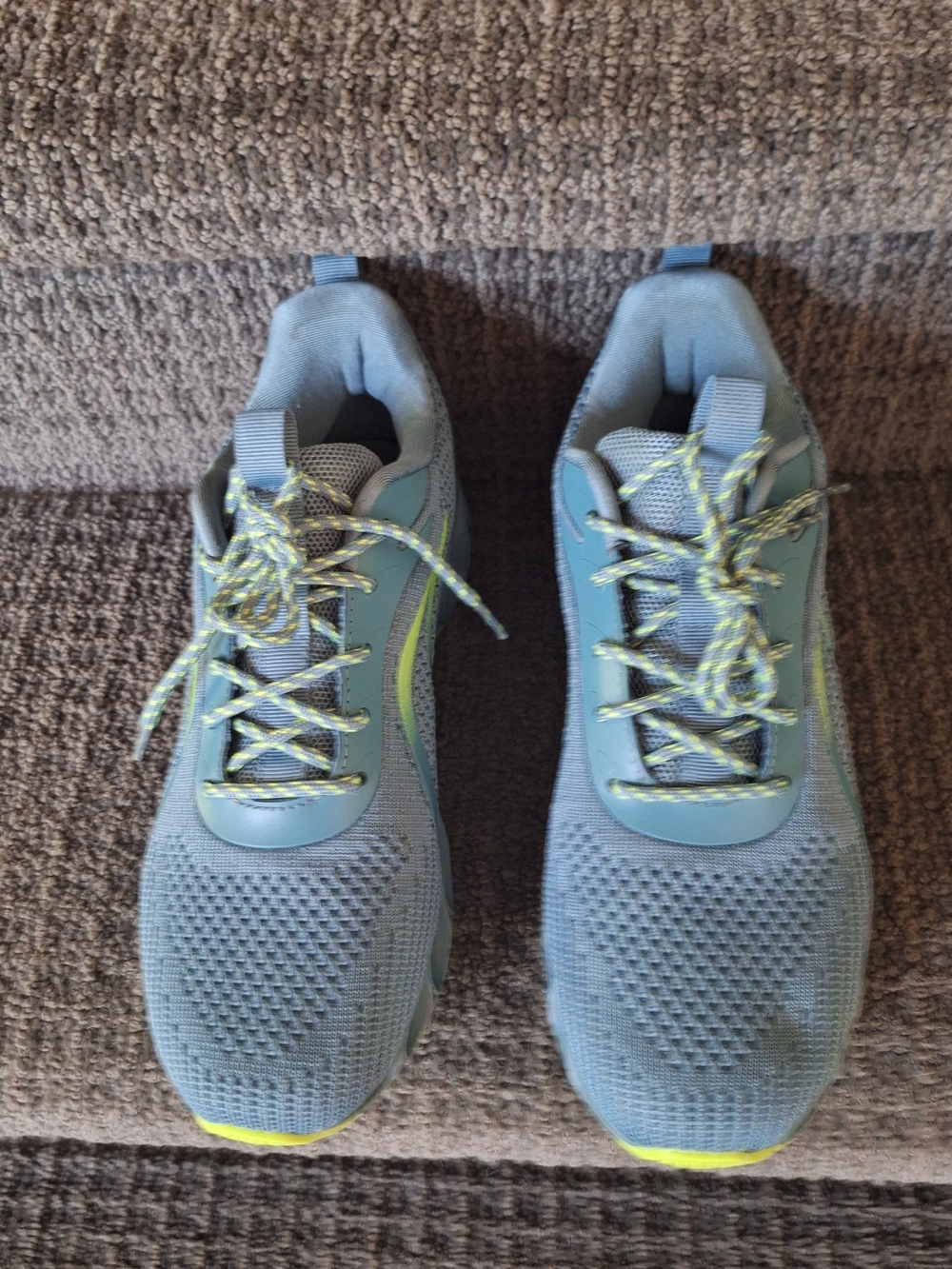 Light Blue Athletic Sneakers with Neon Accent